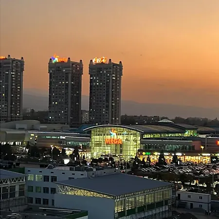 2-Х Комн Уютные Апартаменты В Gagarin Park В 2 Мин Пешком От Меги Со Всеми Удобствами Almaty Exterior photo