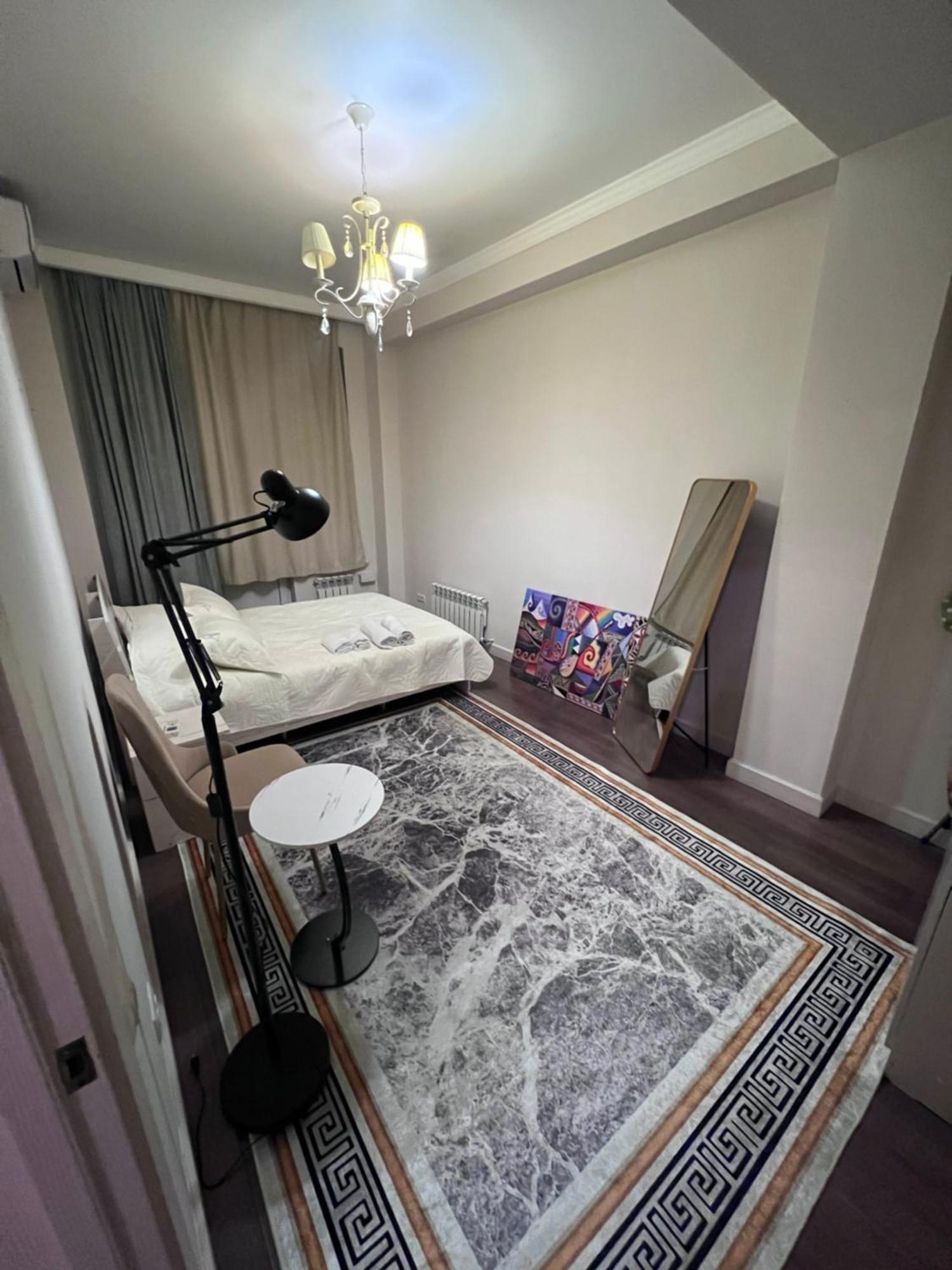 2-х комн уютные в Gagarin Park в 2 мин пешком от меги со всеми удобствами Apartment Almaty